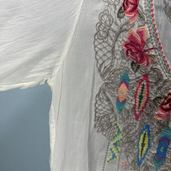 Johnny Was White Floral Embroidered Tunic Blouse - Small $258 - Picture 6 of 7